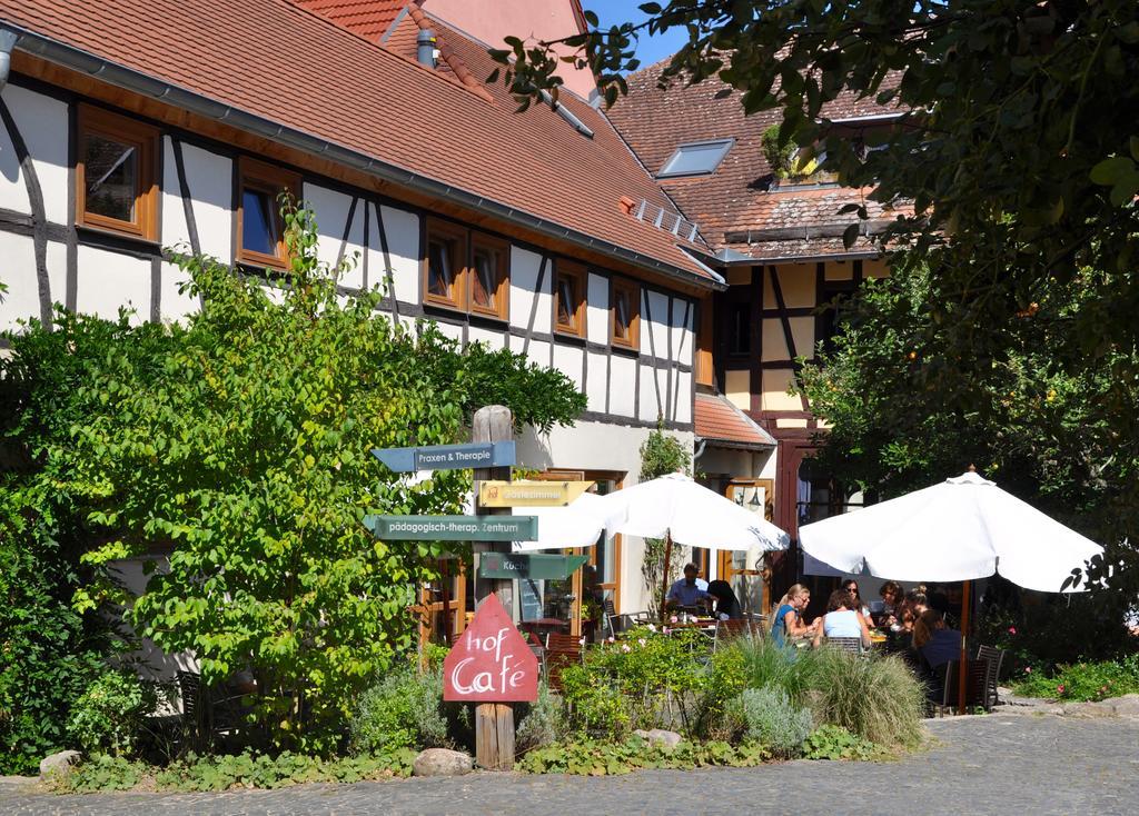Gaestezimmer Am Hof Frankfurt am Main Bagian luar foto