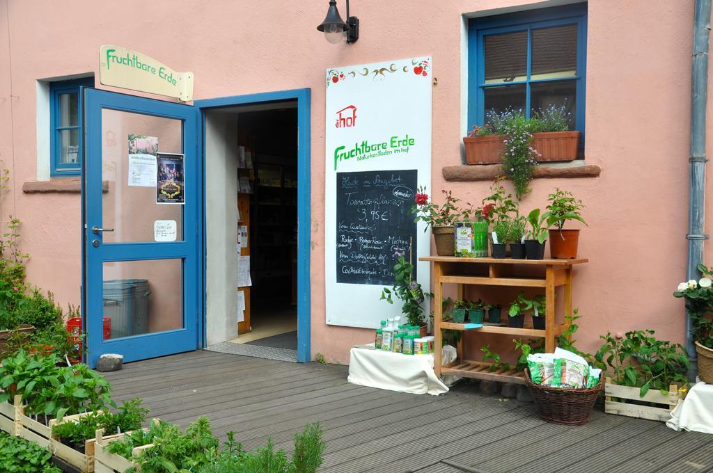 Gaestezimmer Am Hof Frankfurt am Main Bagian luar foto
